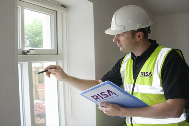 Scratches, marks and “odd reflections” in new double glazing: what to do, what’s normal, and when to call in an independent expert